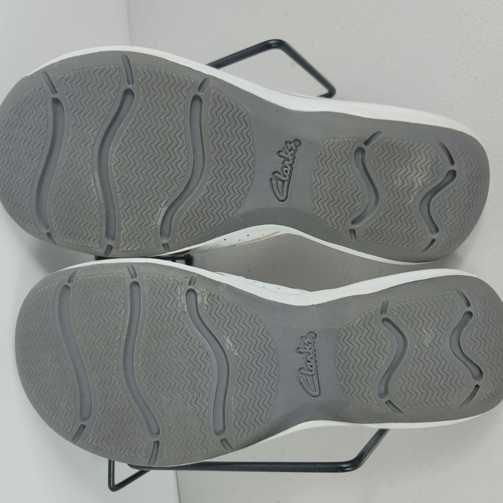 Clarks Woman's Flip flops Sandals white Slice Sandals Sz 6M - Picture 7 of 7